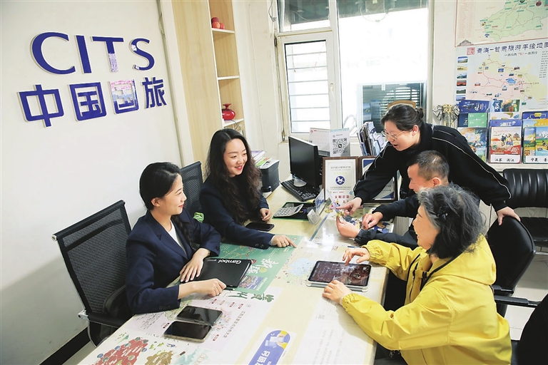 “银发旅游”方兴未艾